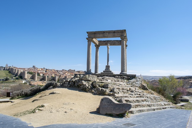 Qué ver en Ávila Los Cuatro Postes - Ávila