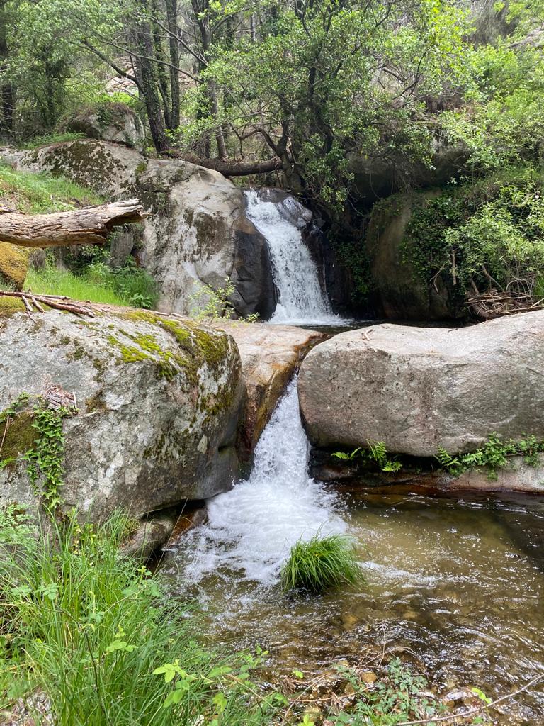 que ver en sotillo de la adrada cascada