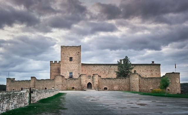 castillo de pedraza segovia