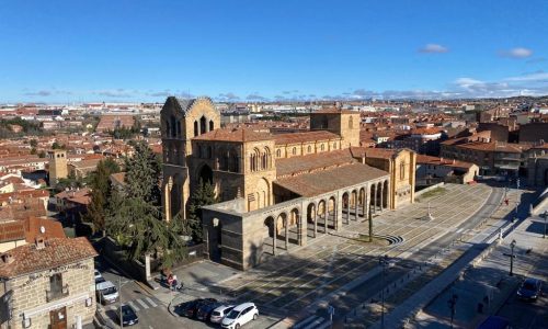 Qué ver en Ávila en un día basílica de san vicente desde la muralla